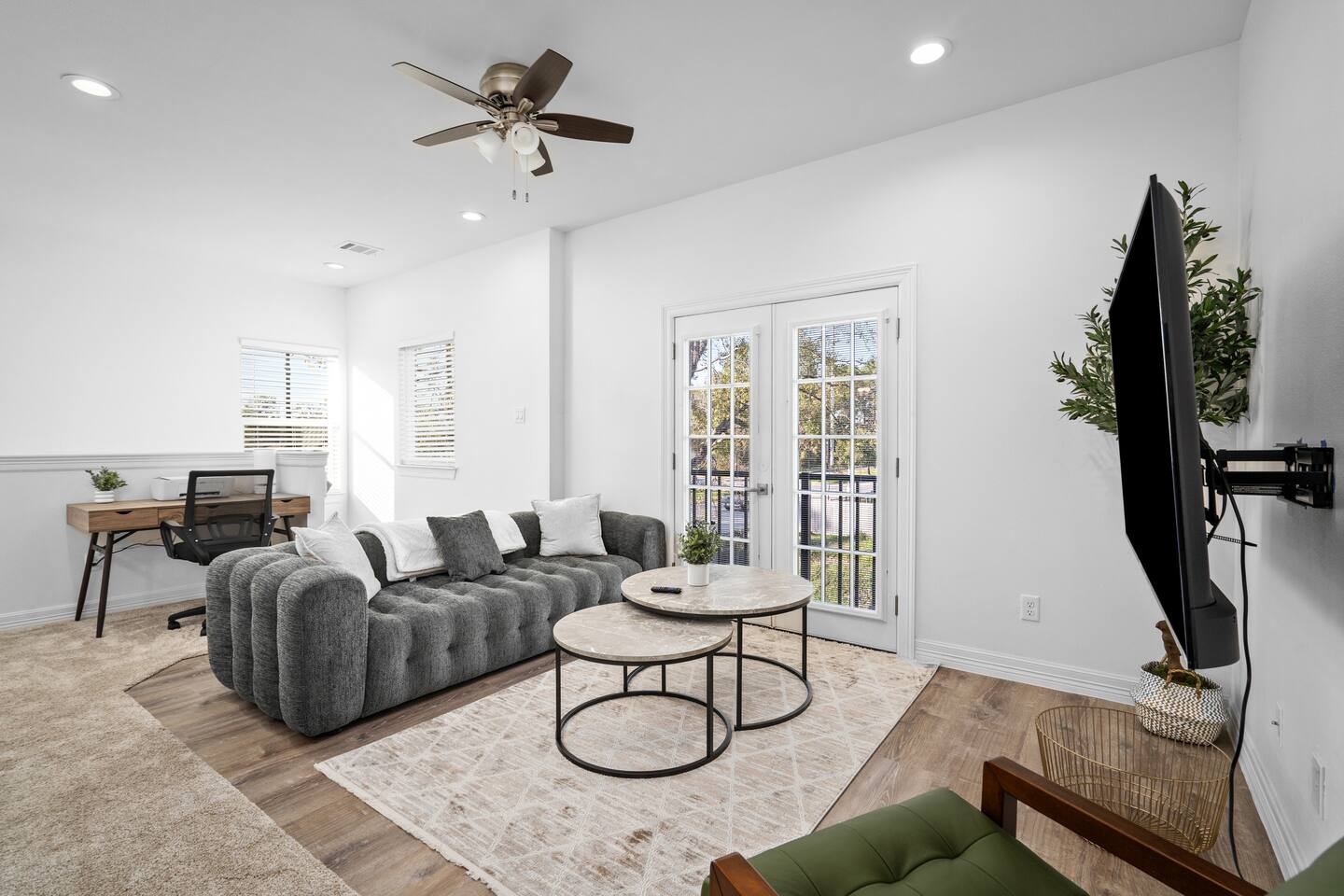 Newly Built: C: 1BR/1BA/Modern Condo in Houston