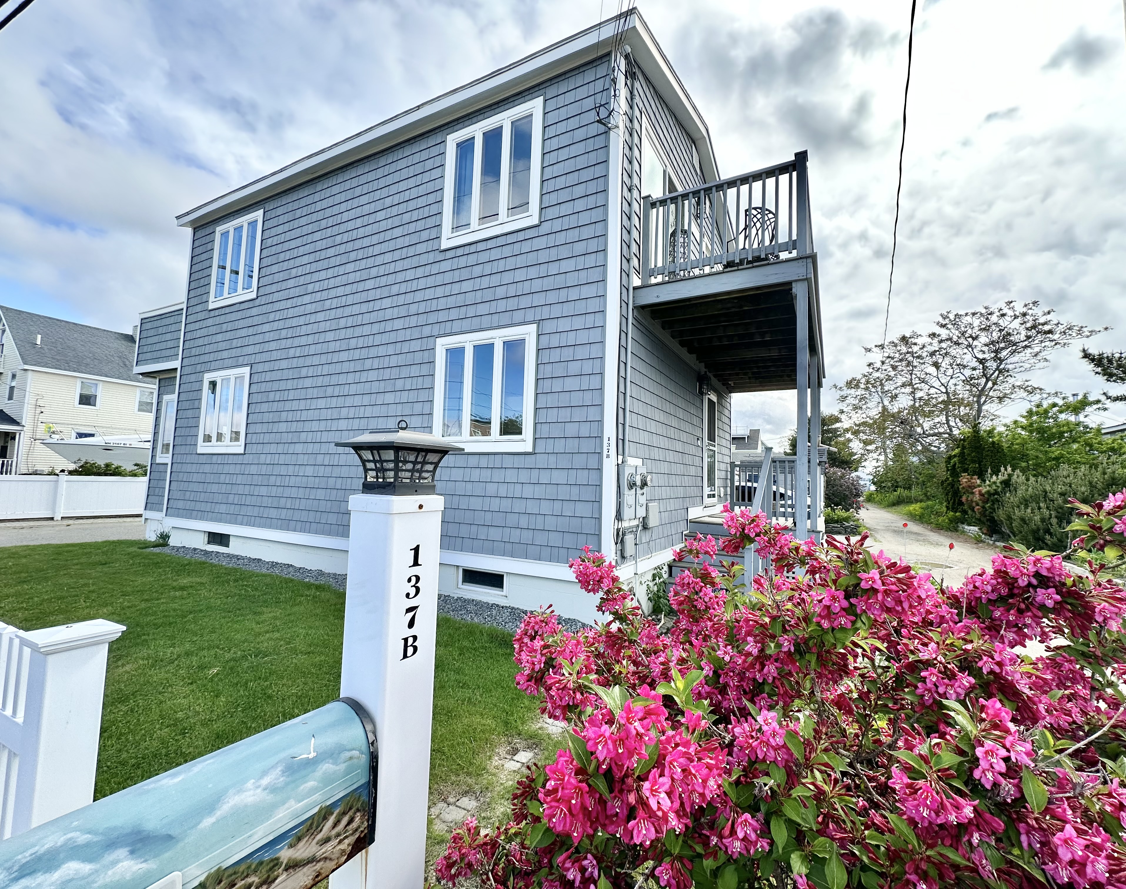 Plum Island Cottage | Easy Beach Access
