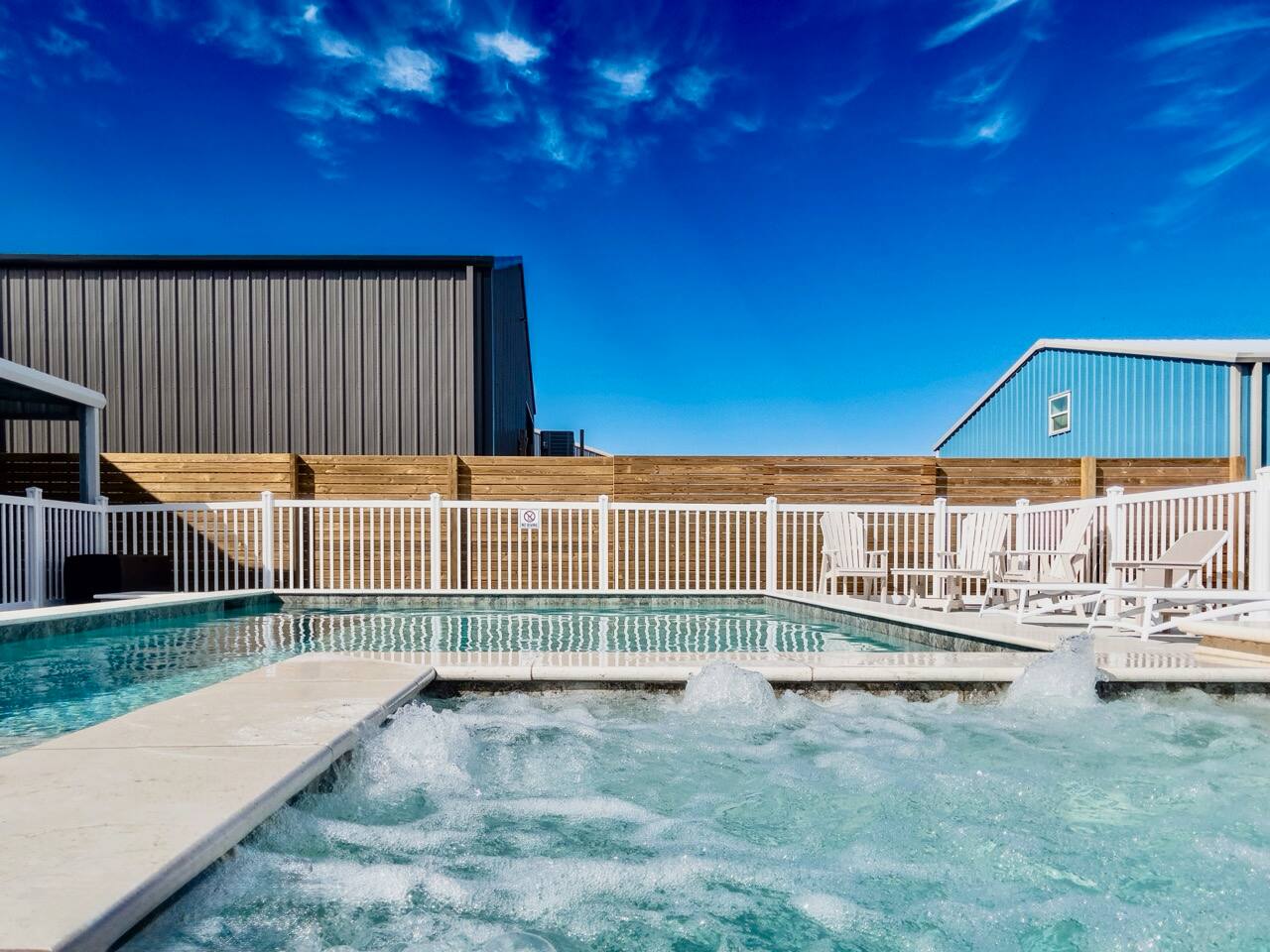 Red Drum 5/4.5 With Pool and Hot Tub