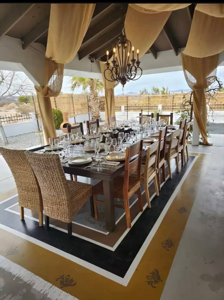 5 Acre Retreat |Hot Tub| Pool| E-Bikes|Game Room