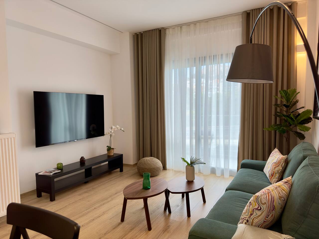 Astris Home – Luxe Stay with Pool & Gym by TT