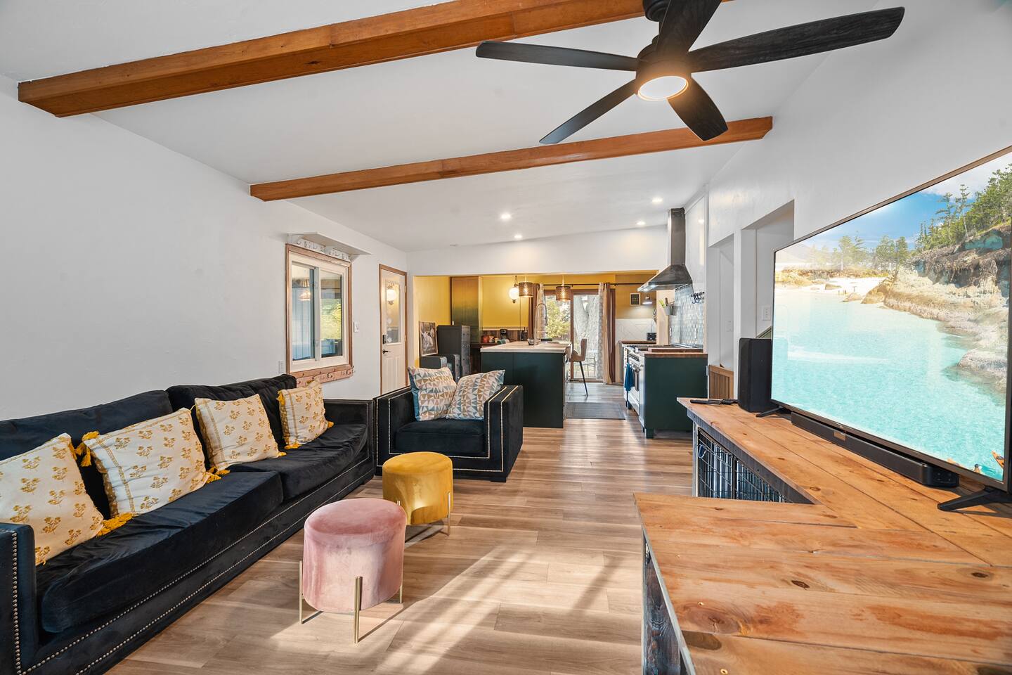 Haven House Locust - Backyard Oasis - Pet Friendly