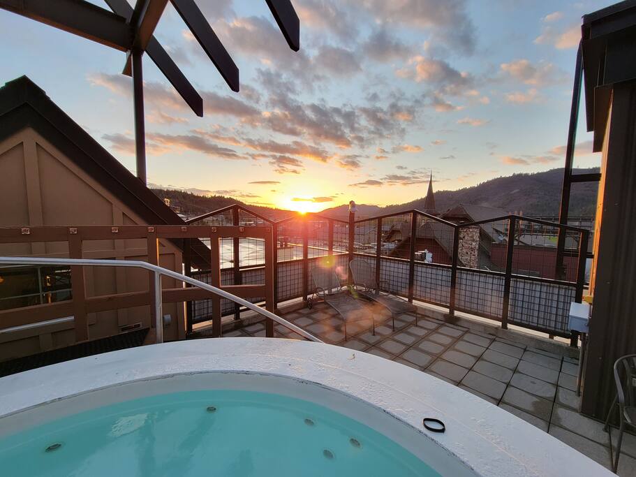 Elevate Your Escape at Silver Mountain Penthouse