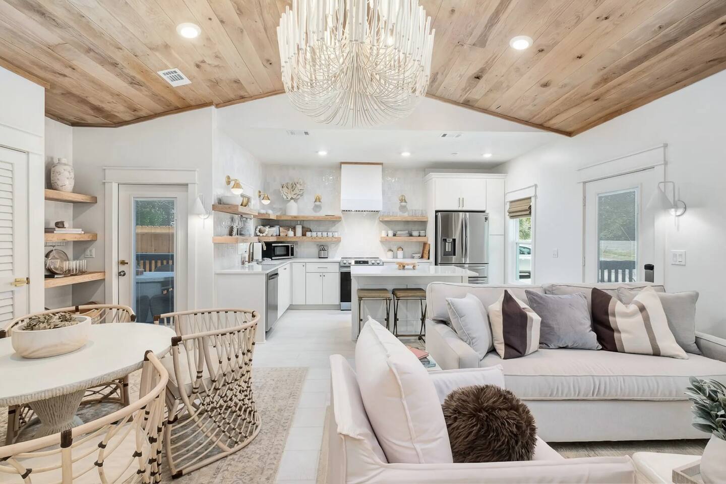 Golf Cart+Hot Tub+Beach Essentials 2BR/2BA