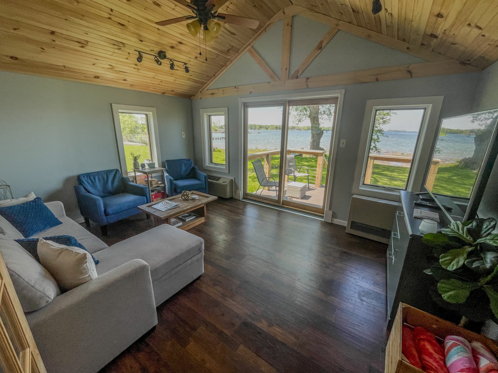 SLR River Retreat at Fishers Landing - St. Lawrence River Waterfront Cottage!