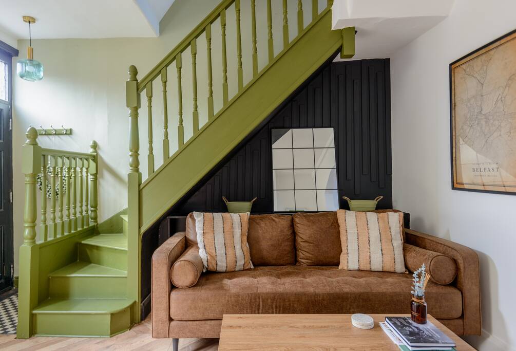 Cottage in the City "The Harland" Rathdrum Cottages