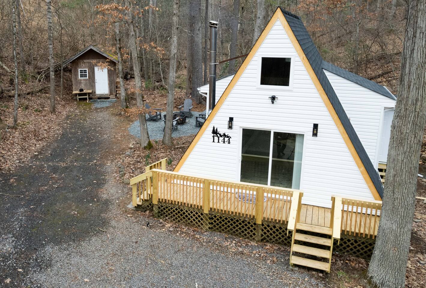 Secluded A-frame in Shenandoah County w/Hot Tub!