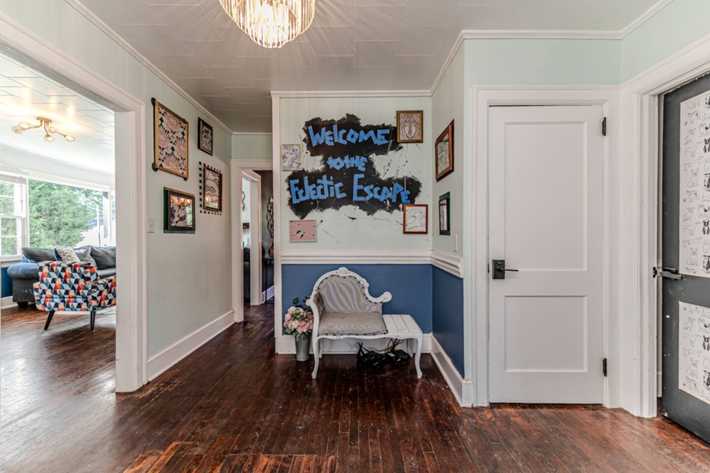 Room w/pvtbath-MovieRm-Sunroom-LargeHistoricEstate