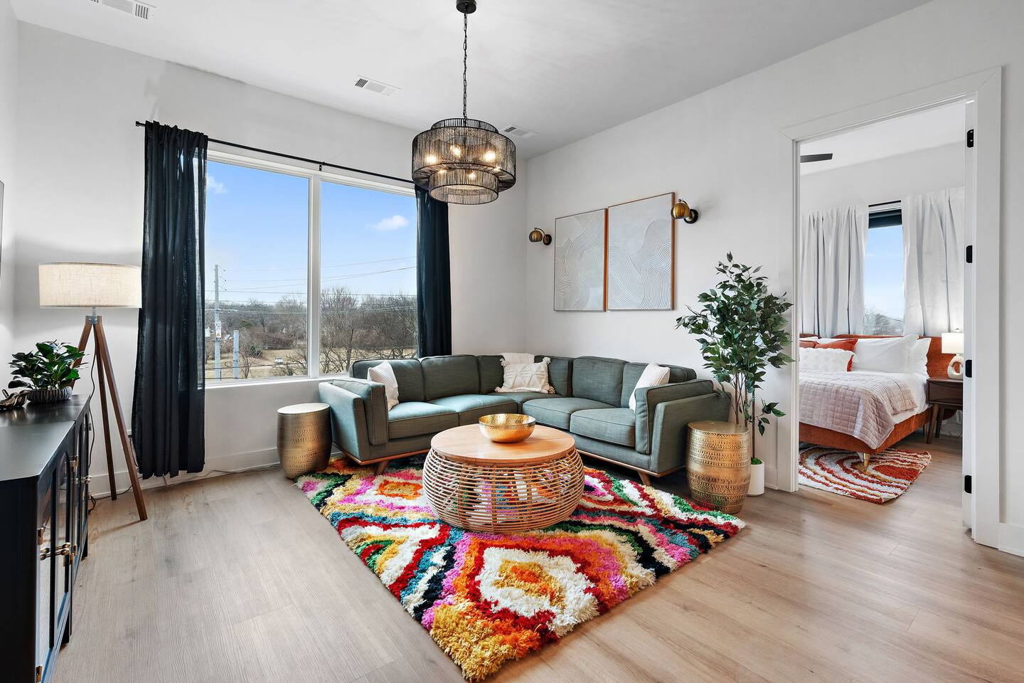 Secured Building, King Sized Beds, Pet Friendly