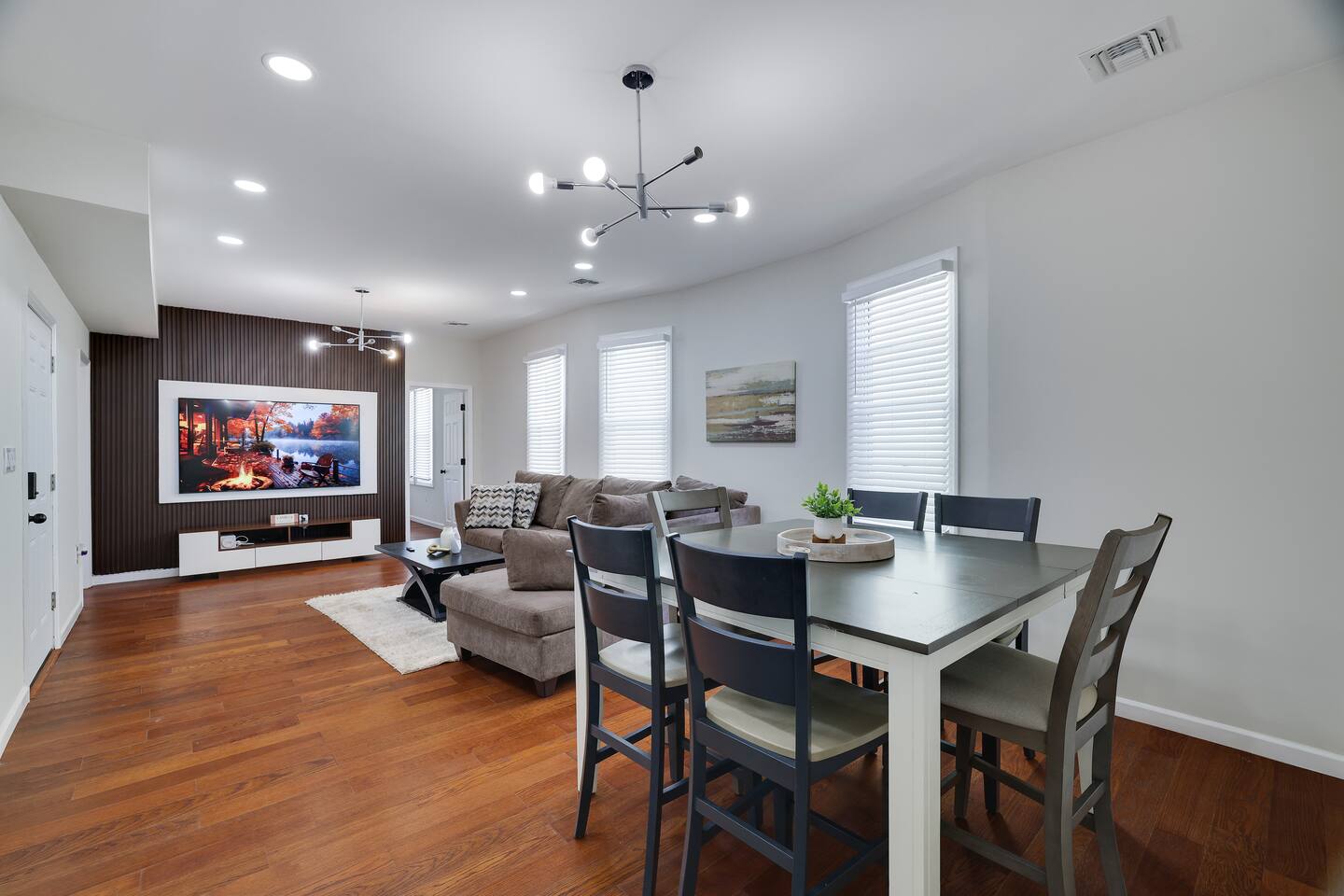 Comfortable 4BR Oasis | Just minutes EWR & NYC