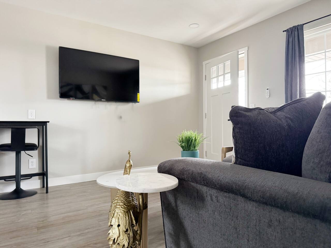 RiverStone E | KING 1BD/1BA Apt in Newburgh