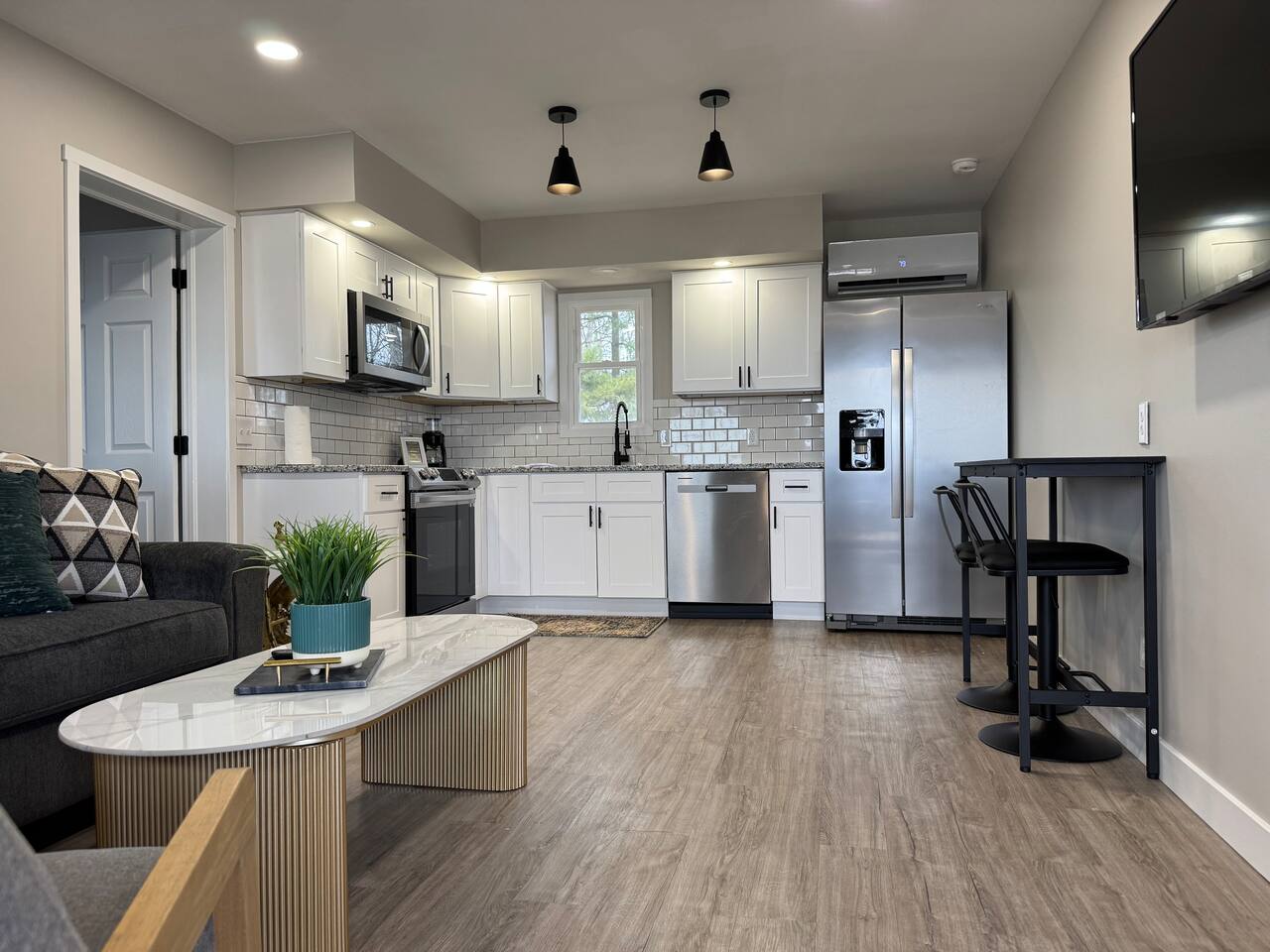 RiverStone E | KING 1BD/1BA Apt in Newburgh