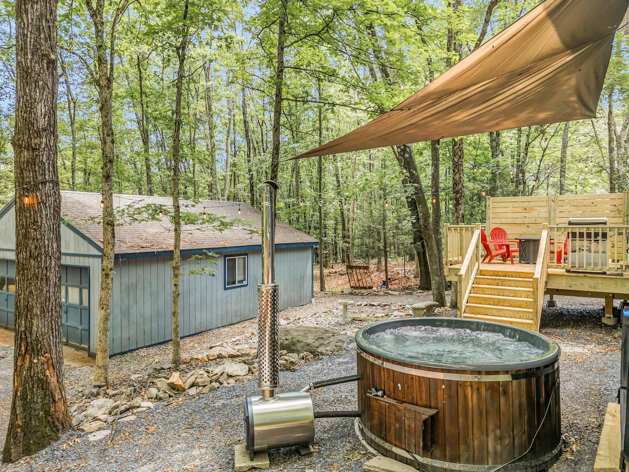 Pine Getaway by Bushkill Falls w/ Hot tub