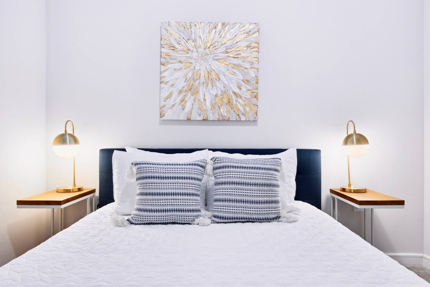 Unwind Here: Cozy Queen/Weekly & Monthly Savings