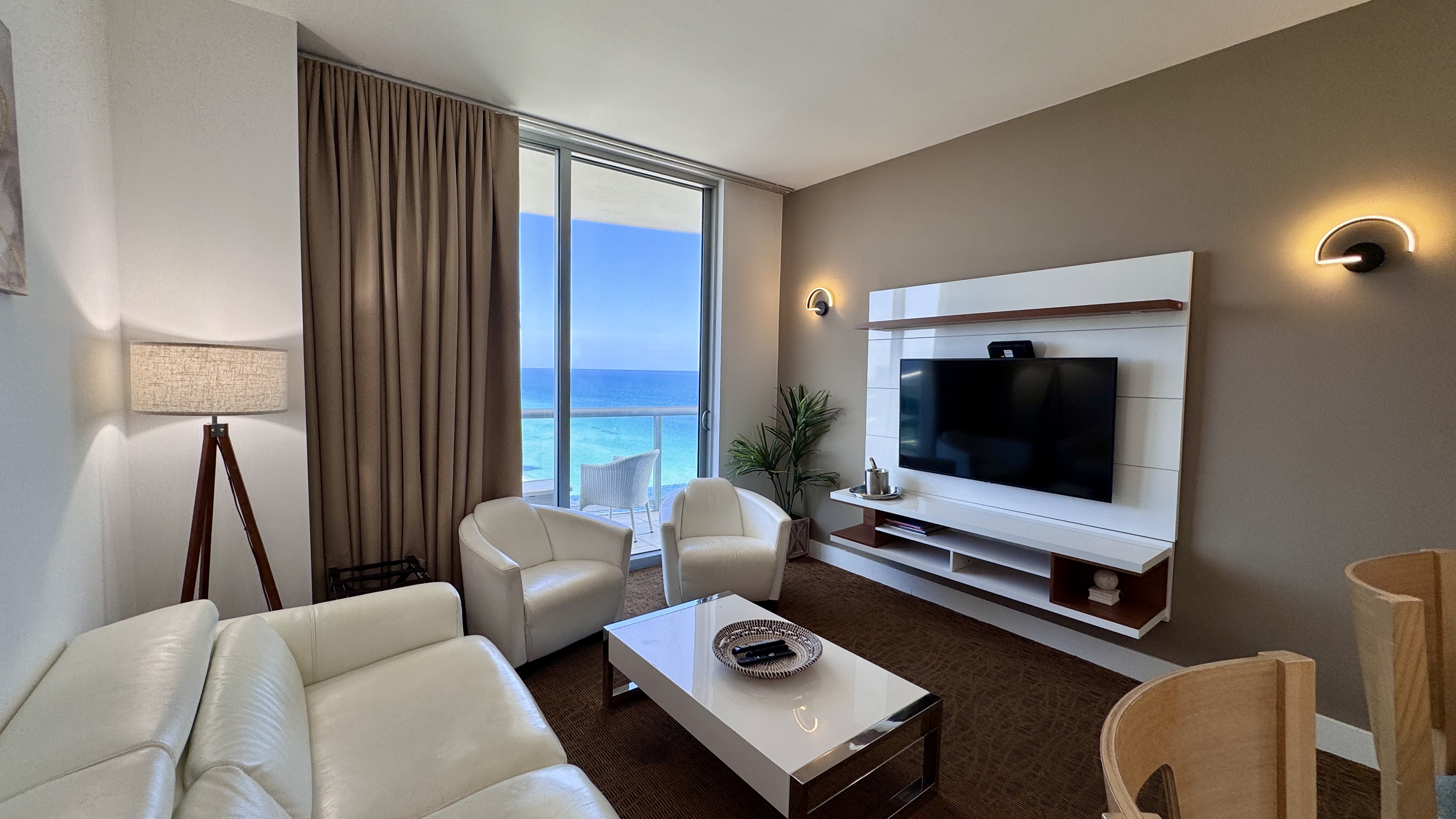 Vistas de Ensueño a la Playa 𝙗𝙮 𝙎𝙏𝘼𝙔-𝙏𝙊𝘿𝘼𝙔 | Ático Marenas
