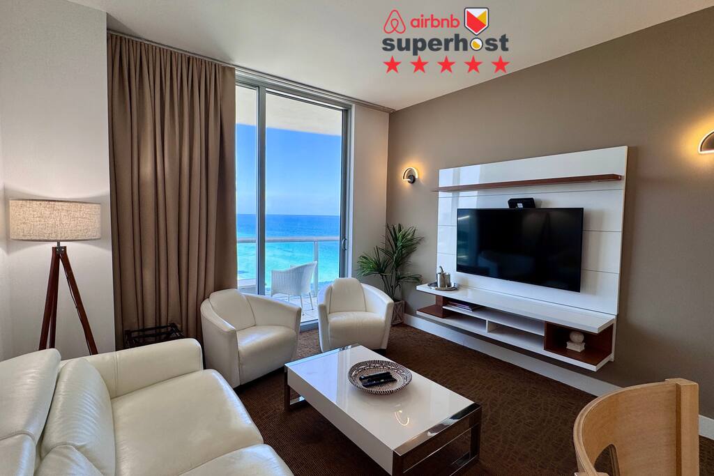 • Oceanfront Luxury Penthouse at Marenas Resort •