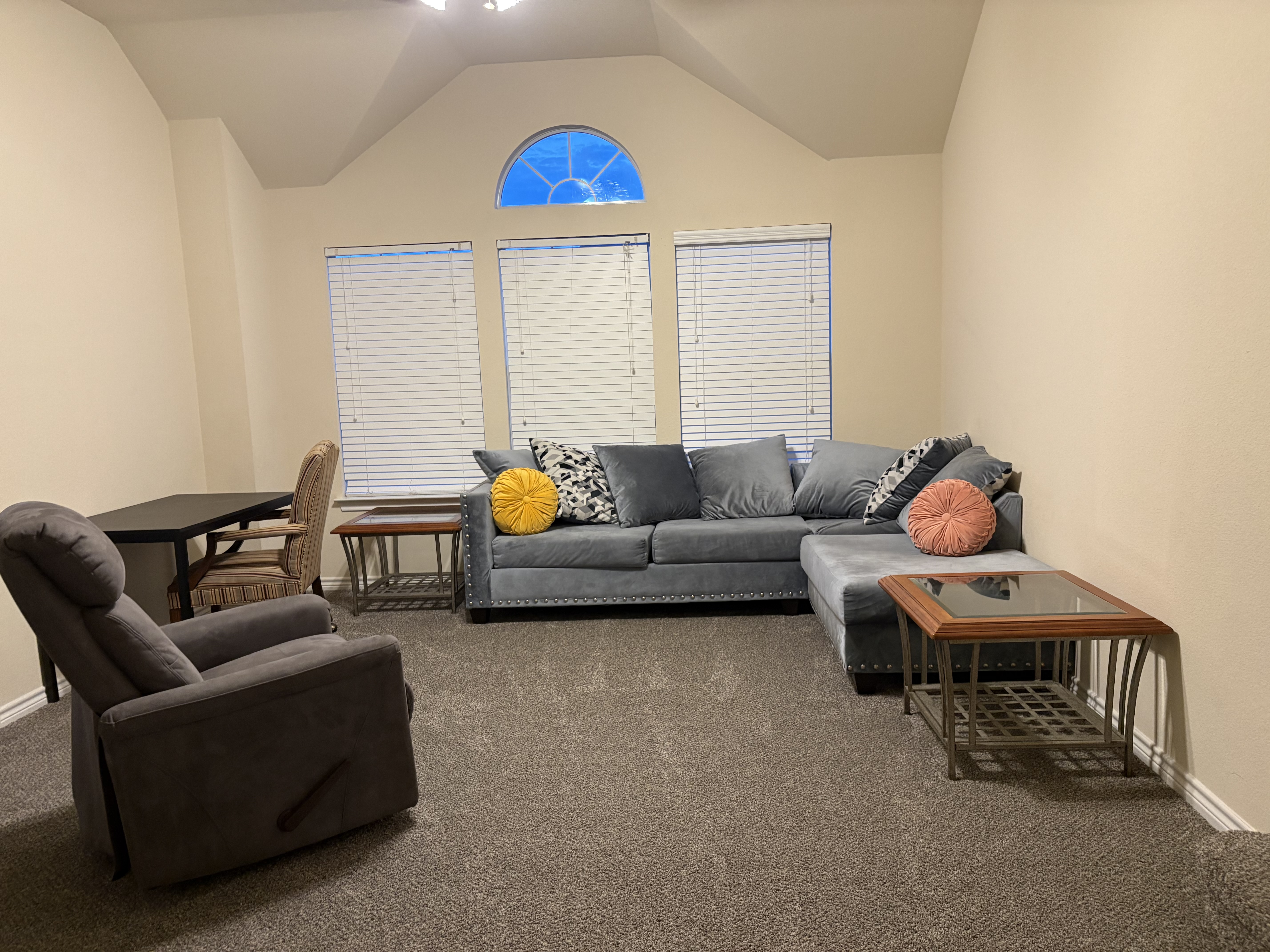 Spacious 6BR Home Sleeps 12 with Game Room near PGA Frisco and Universal Kids