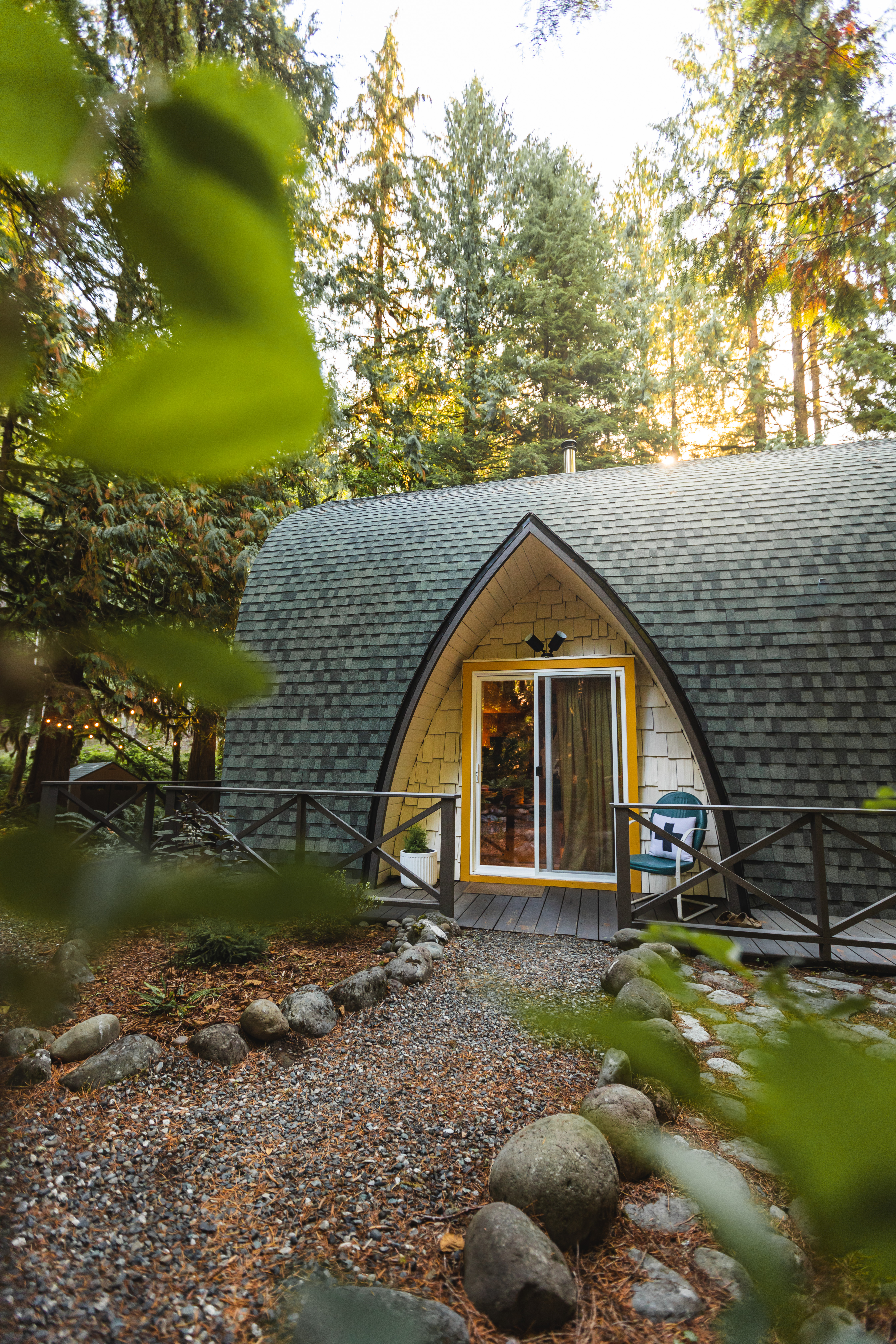 Arched A-Frame Cabin w/ Wood Stove near Mt Baker