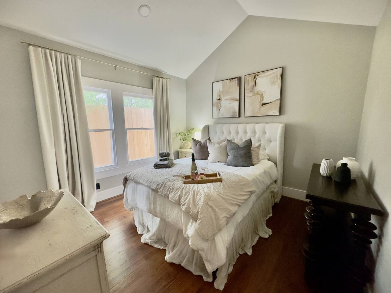 *Special*Cozy 2 bed-Private Gate Perfectly Located