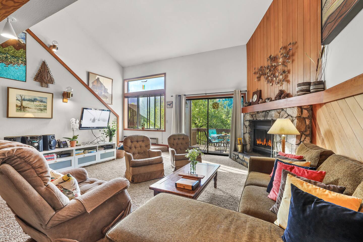 Gold Medal Getaway: Shuttle to Palisades Ski & Fun