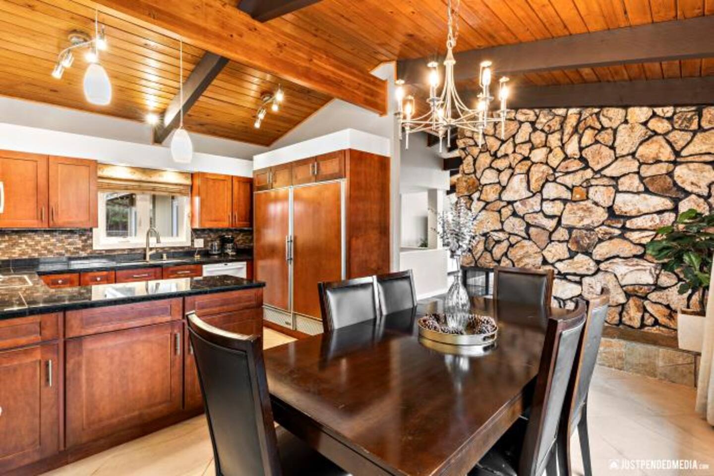 Top level, cozy apartment