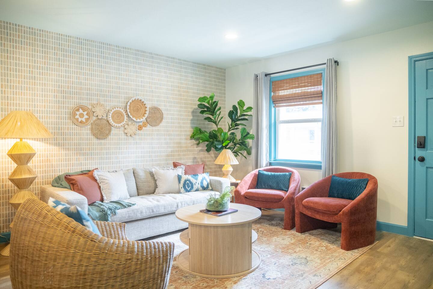 Family- Friendly 2BR Condo w/ Pool, Walk to Beach