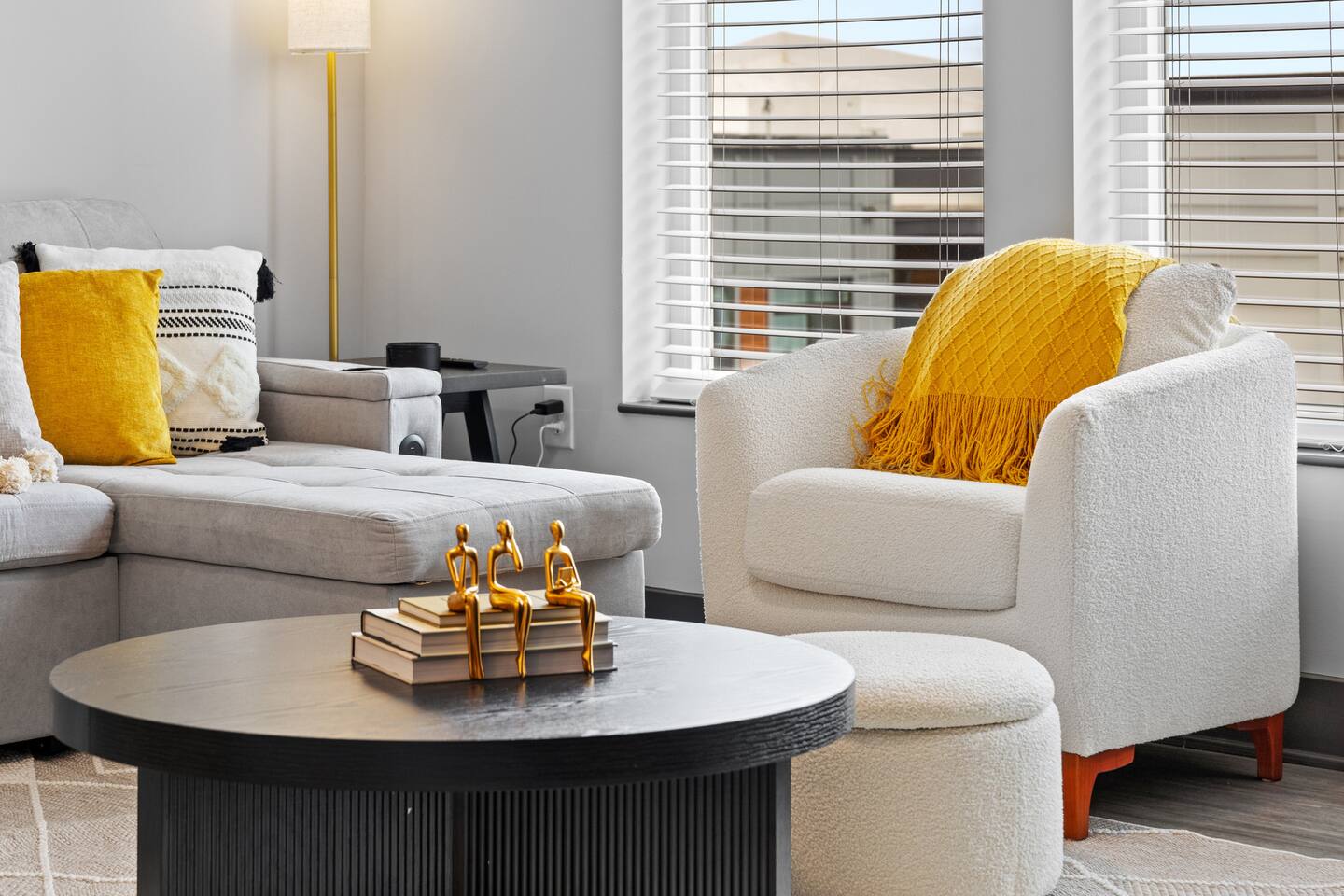 Music City Getaway 2BR-KING|2BA|Pool|WiFi|Parking