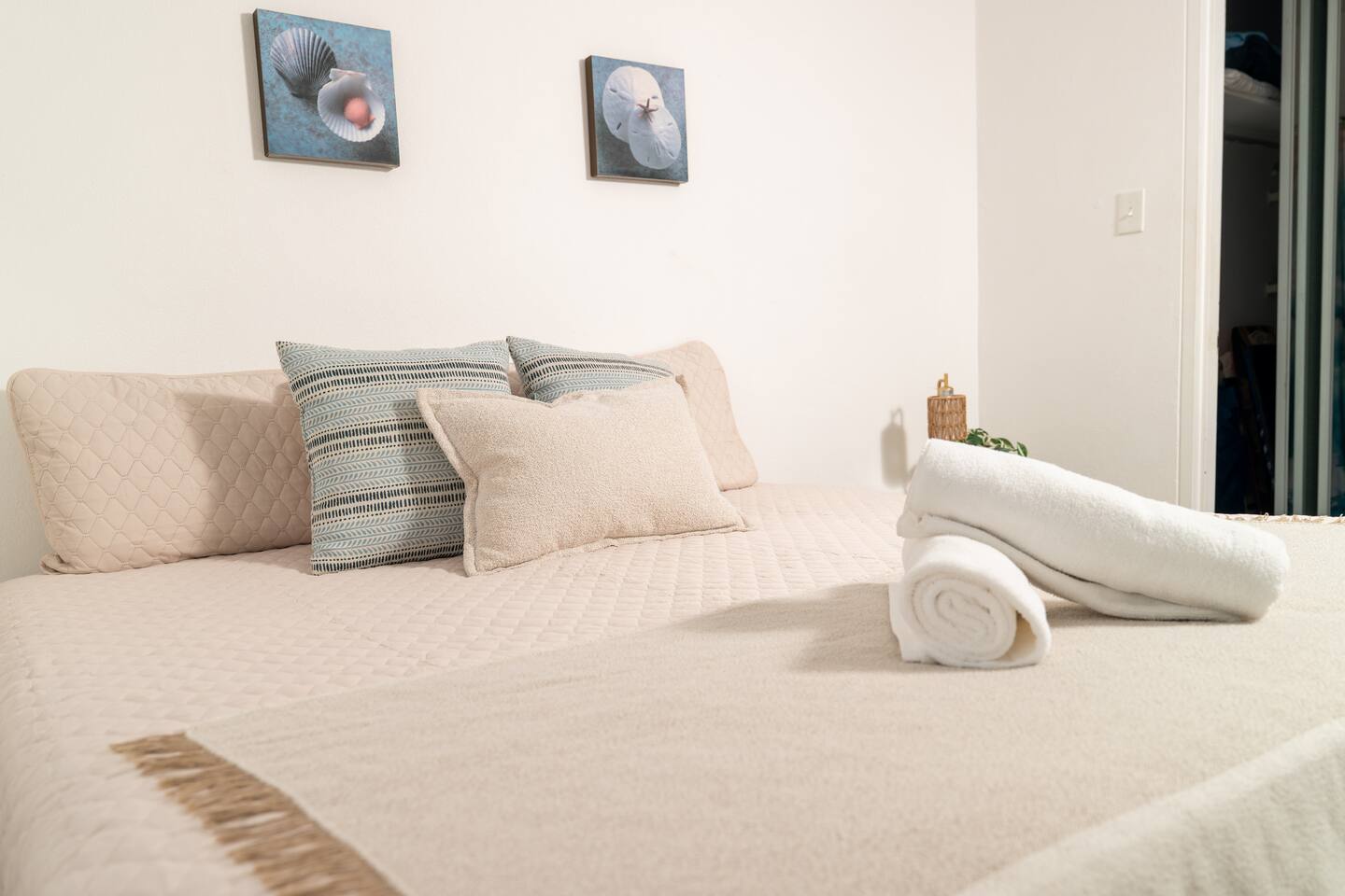 Beachfront Wave at Isla Verde