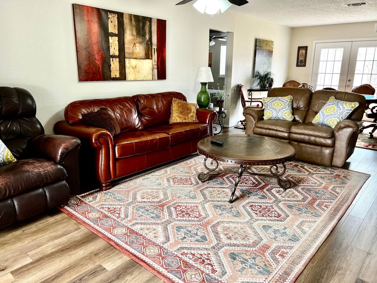 ★Clean&Fresh★3BR/2BA★EZ access to S LBK/S Loop 289