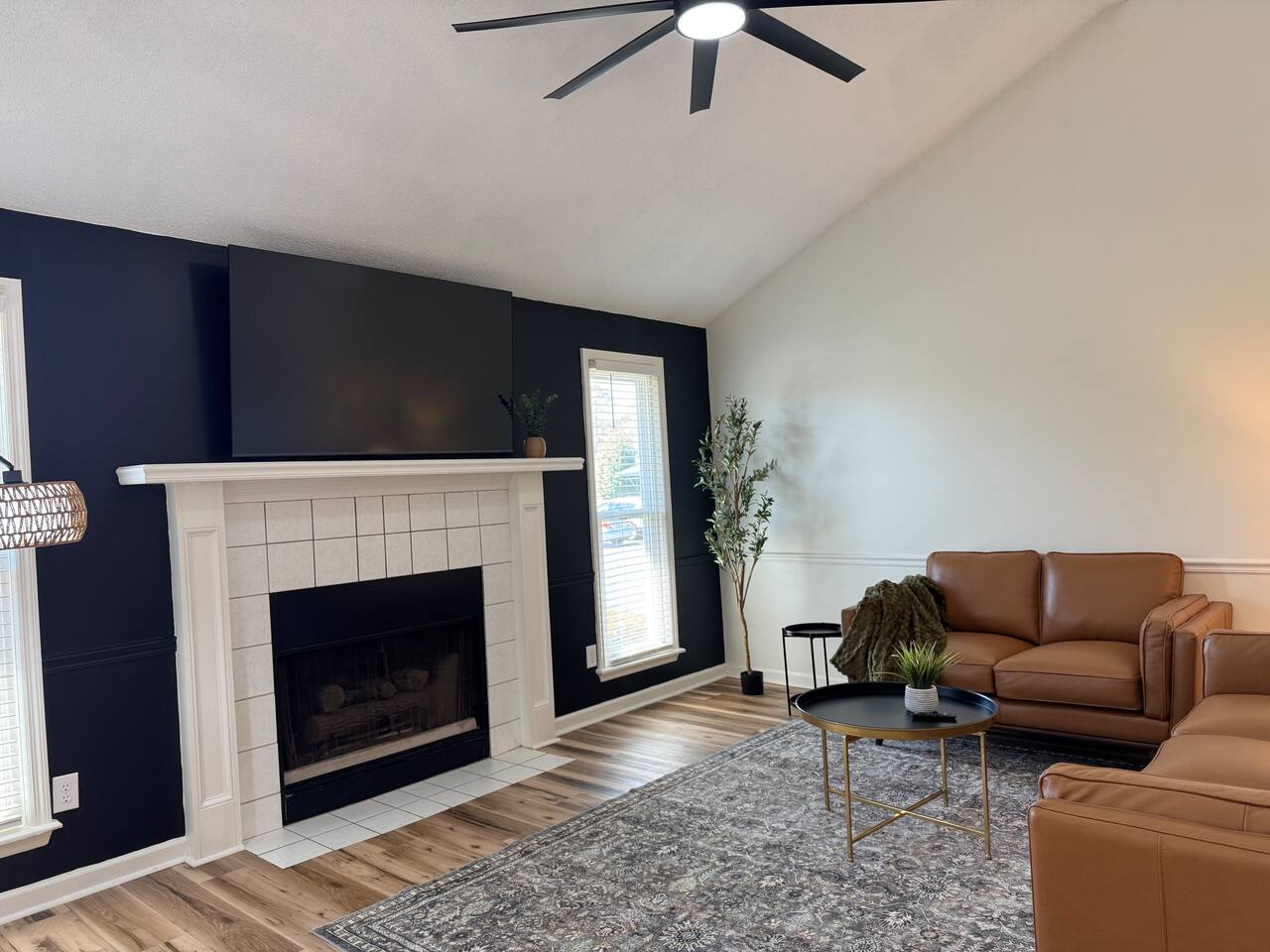 Juniper: 3 bedroom w/ pool