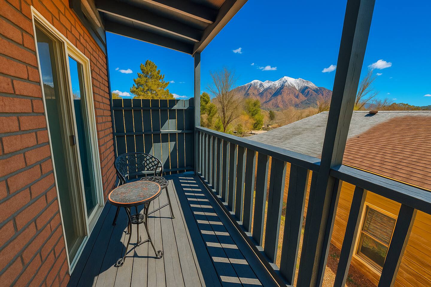 NEW 6 Beds! Hot Tub Mountain Views Lawn Games BBQ!