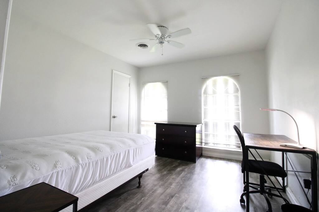 Male Med Student Housing— Junior Suite, Room #2