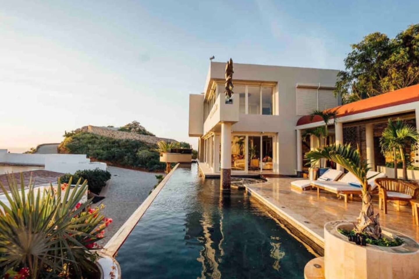 Villa Luna | Infinity Pool & Stunning Ocean Views