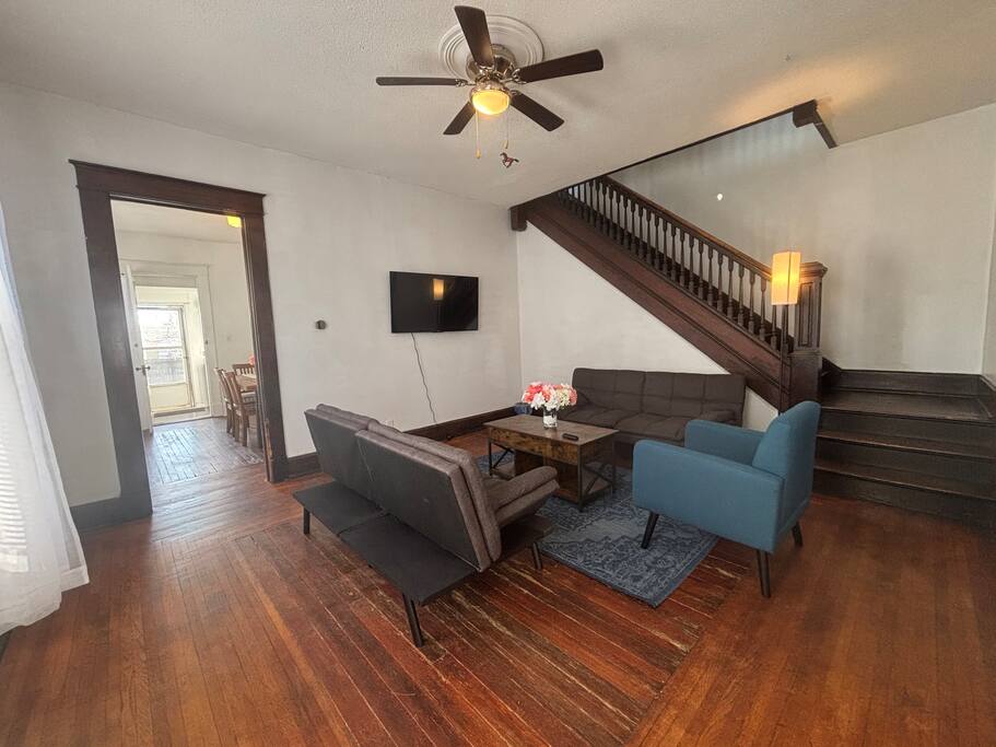 3BR suite w/ office close ISU