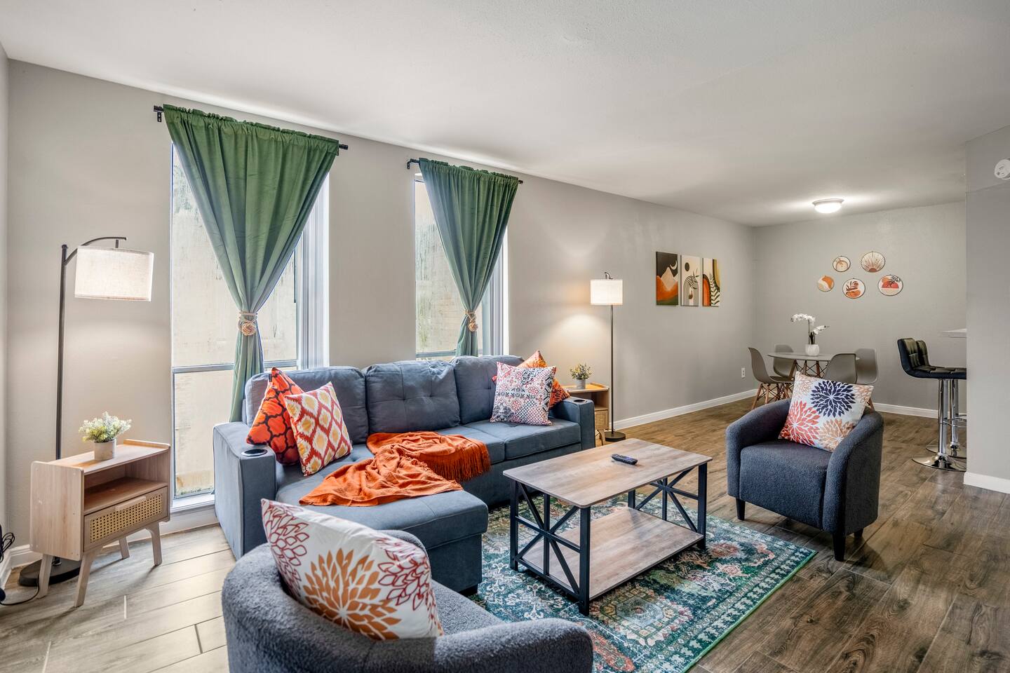 Towne Plaza Apartments #295 in the Galleria Area