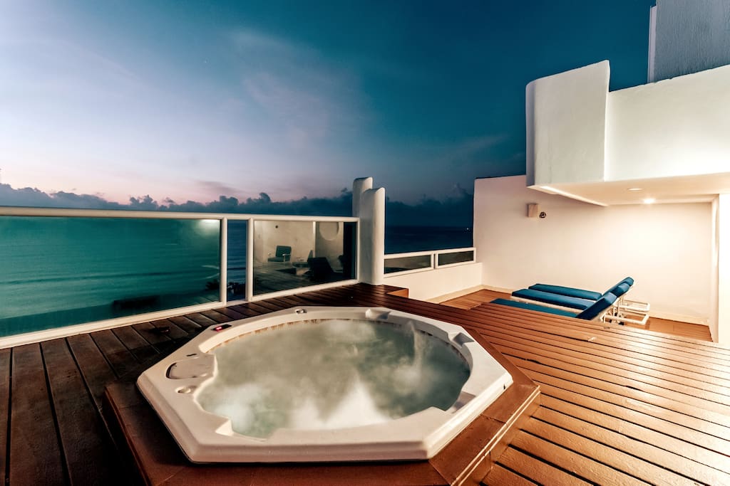 PH, private heated Jacuzzi in best view rooftop