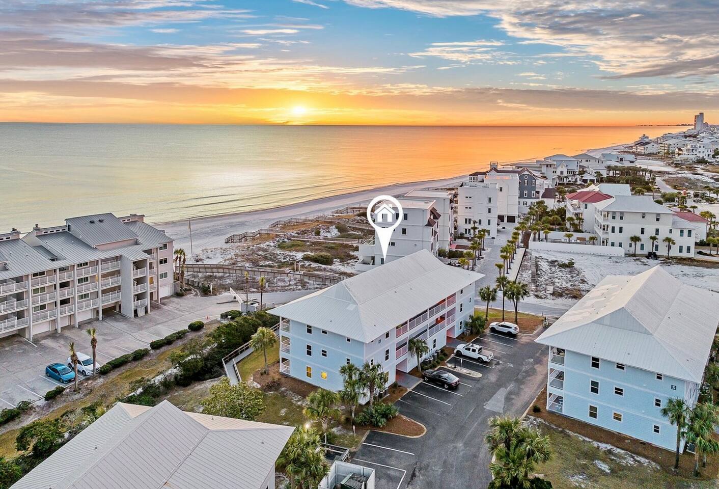 New 2BR/2BA - Gulf Views Steps to Gulf Sleeps 6