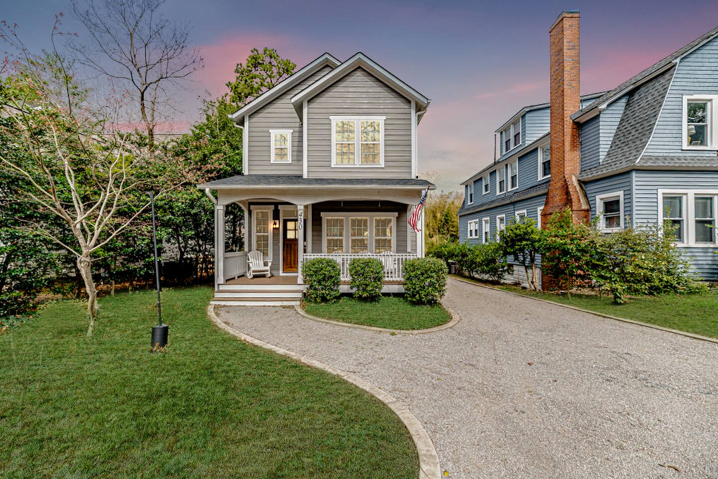 May Street Charmer - 3 Bedroom, Walk Downtown, Amazing Kitchen, Super Clean