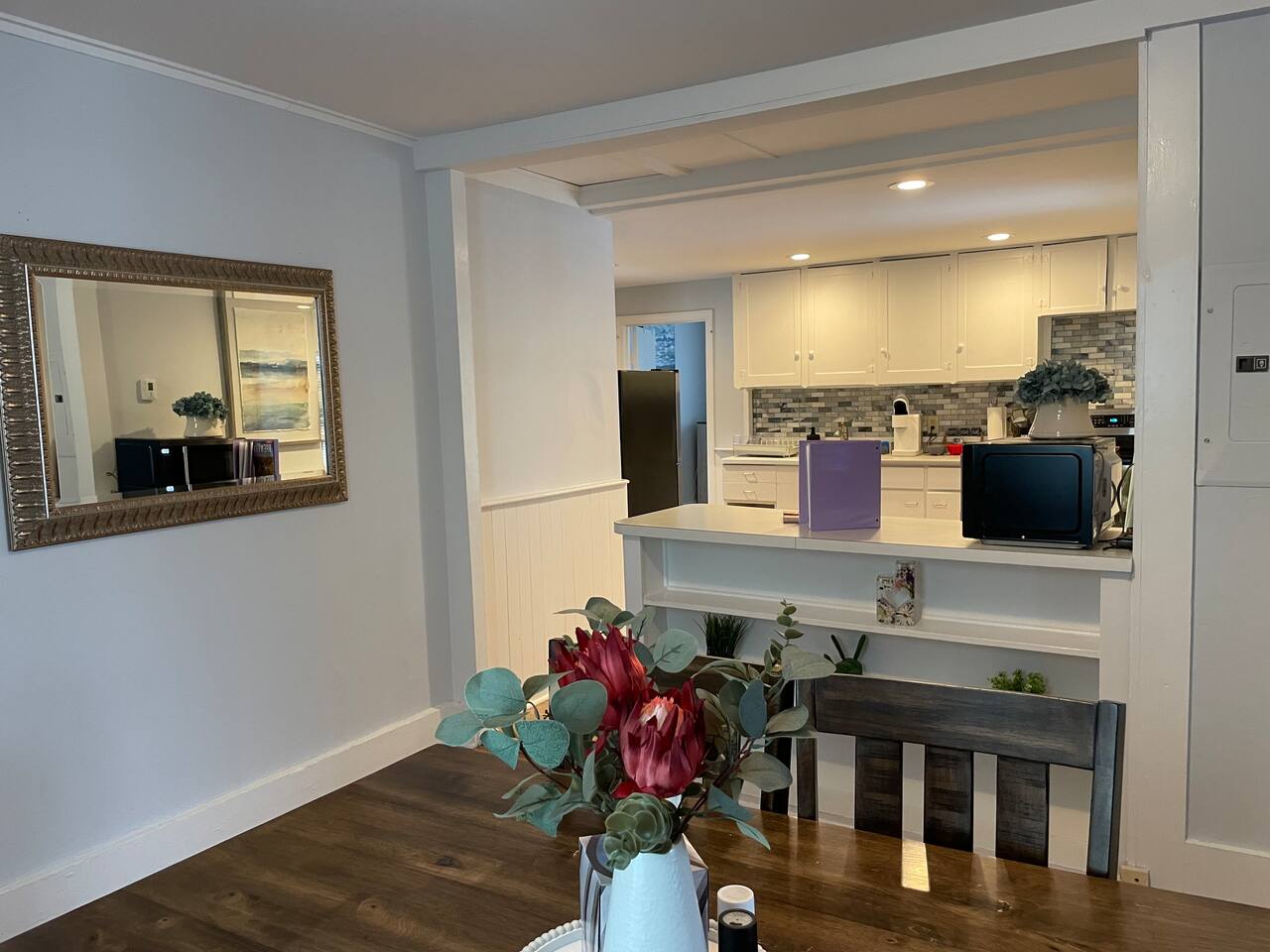 Quiet & Peaceful  2bdrm walk to town pet friendly