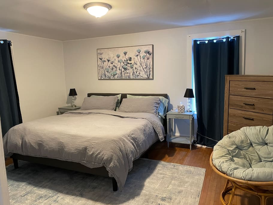 Quiet & Peaceful 2bdrm walk to town pet friendly