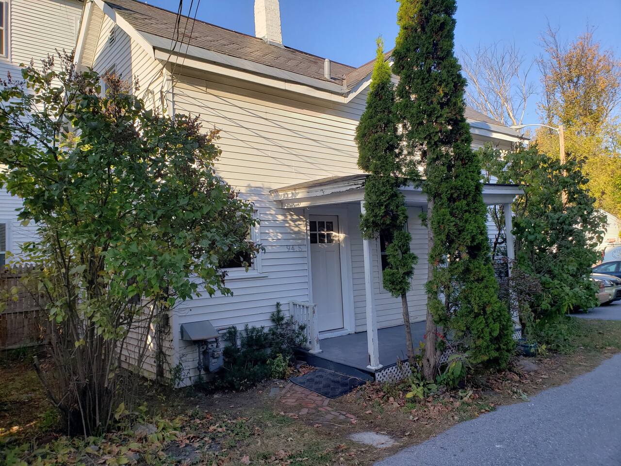 Modern Carriage House 2 blocks from Church St