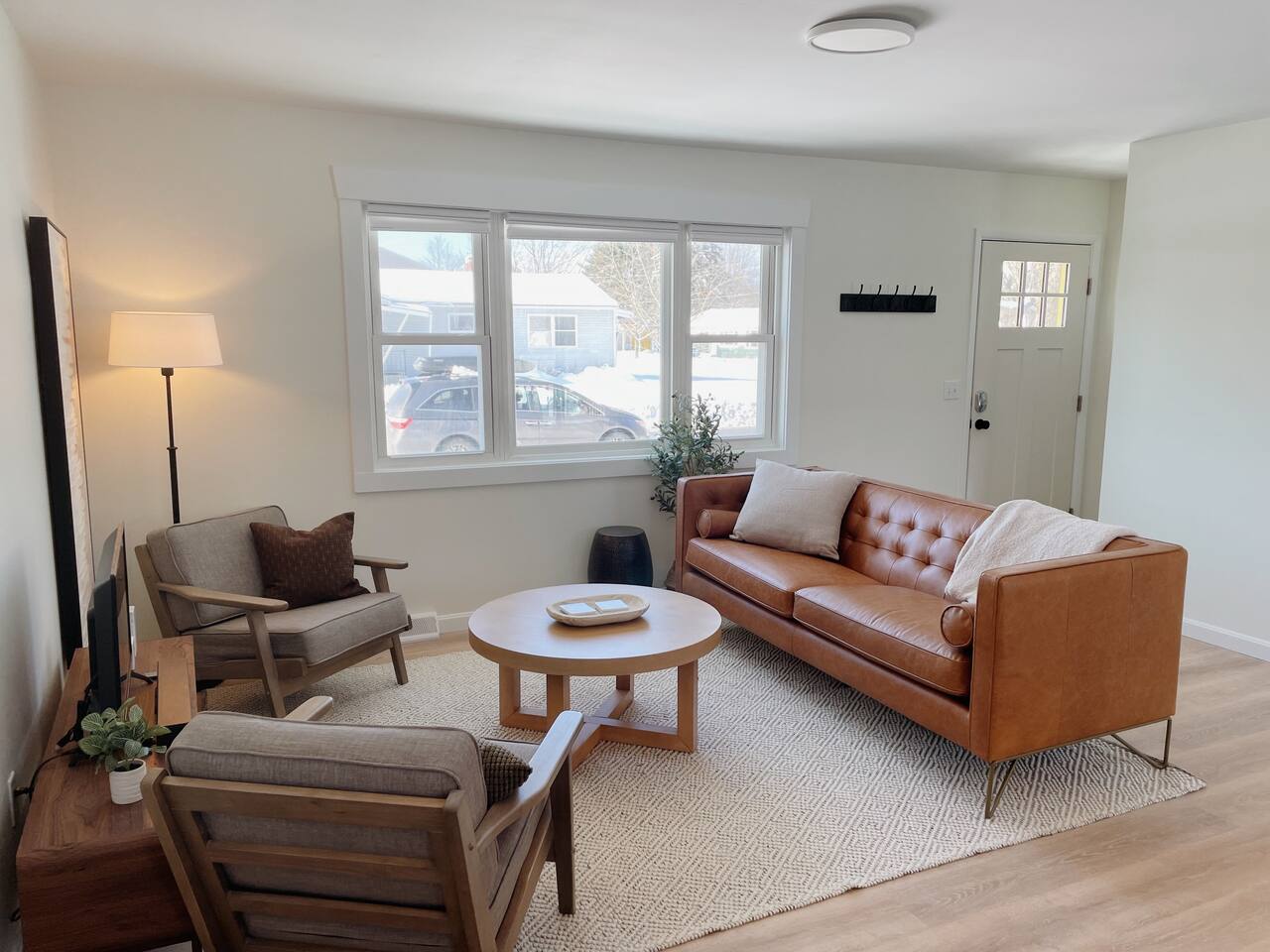 Chic & Central Home - near BTV!
