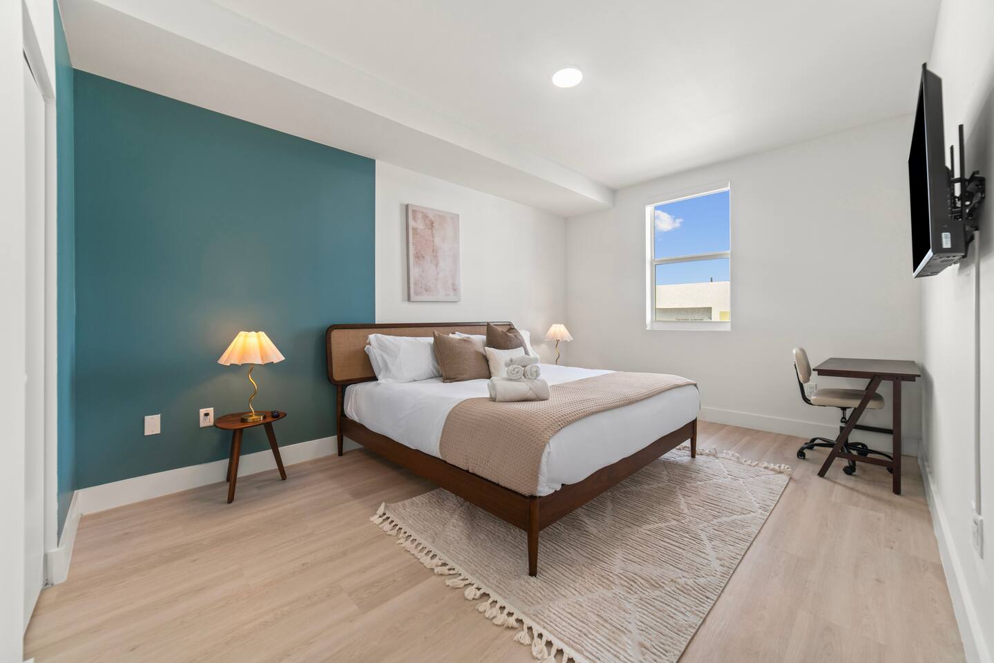 Two Bedrooms | King Suite Comfort | Free Parking