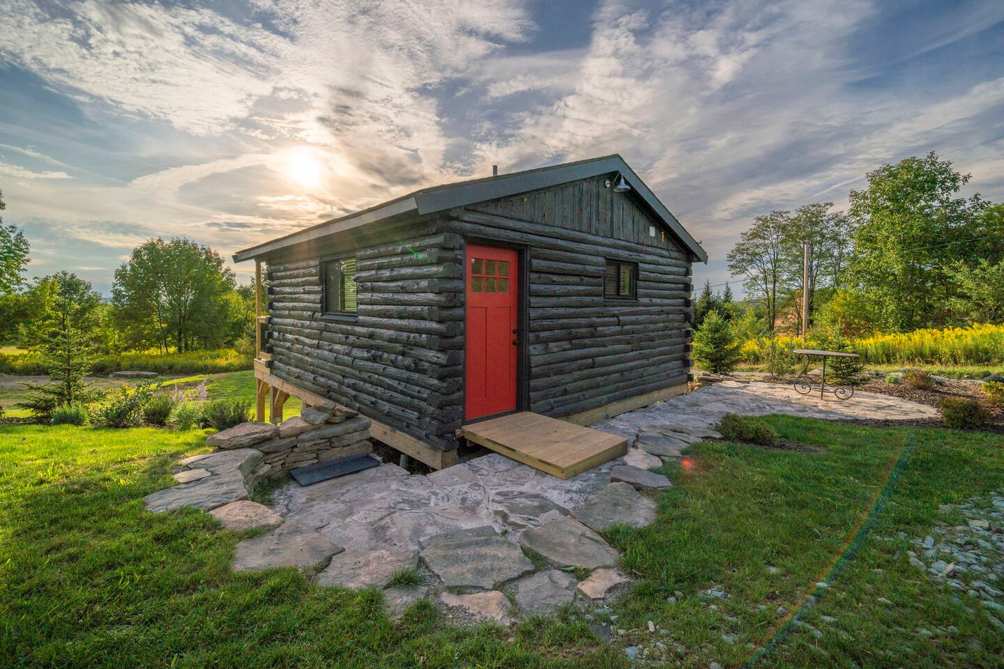 Queen Cabin - Hot Tub, Stargazing, Firepit!