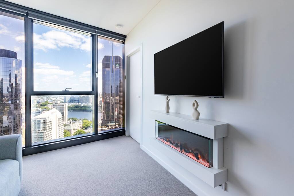 Skytower Elegance In The Heart Of Brisbane