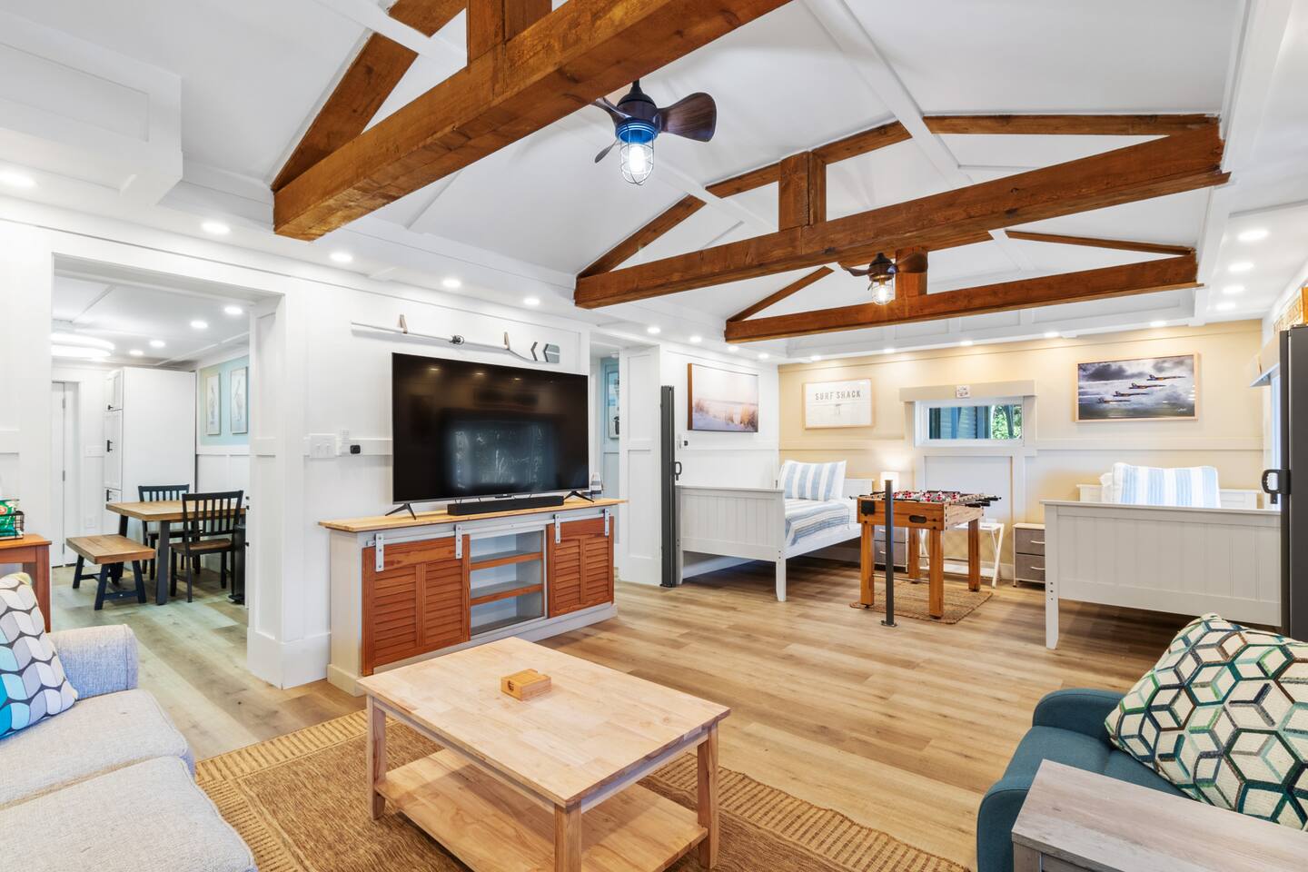 Pelican's Nest: by Downtown /Beach /Airport /Base