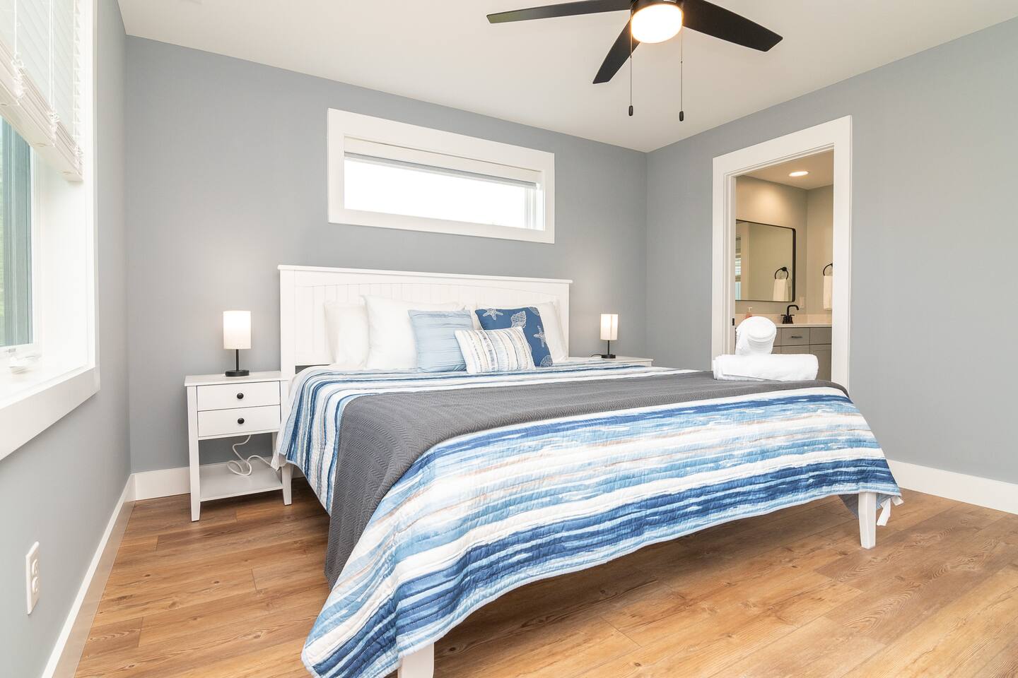 Captain's Quarters - New 4 BR -  3 miles to beach