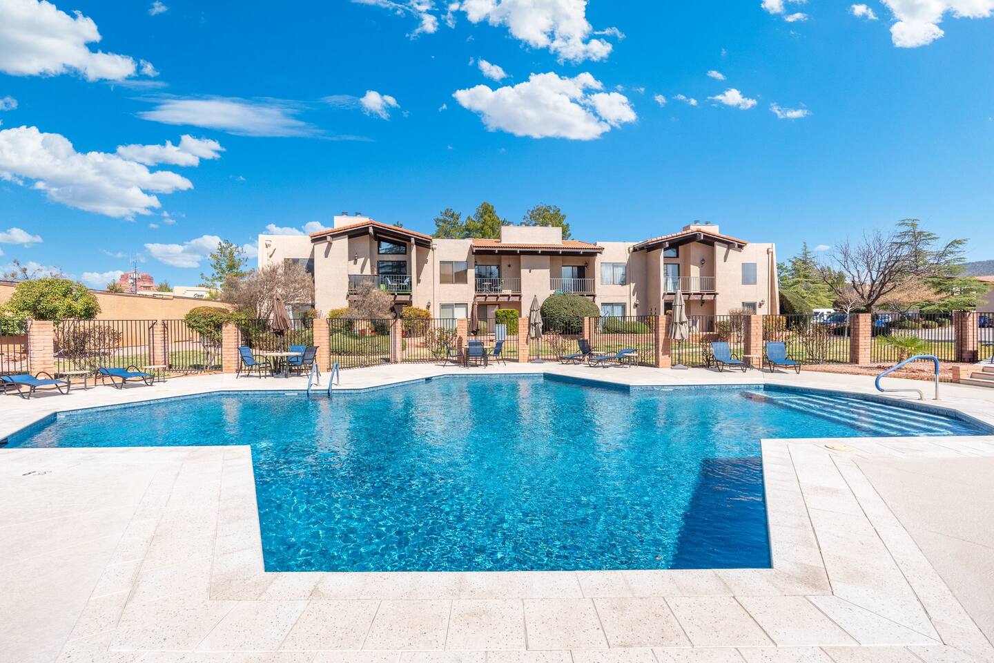 Sedona Fun Spot-Arcade, Pool, Spa, Tennis & More!