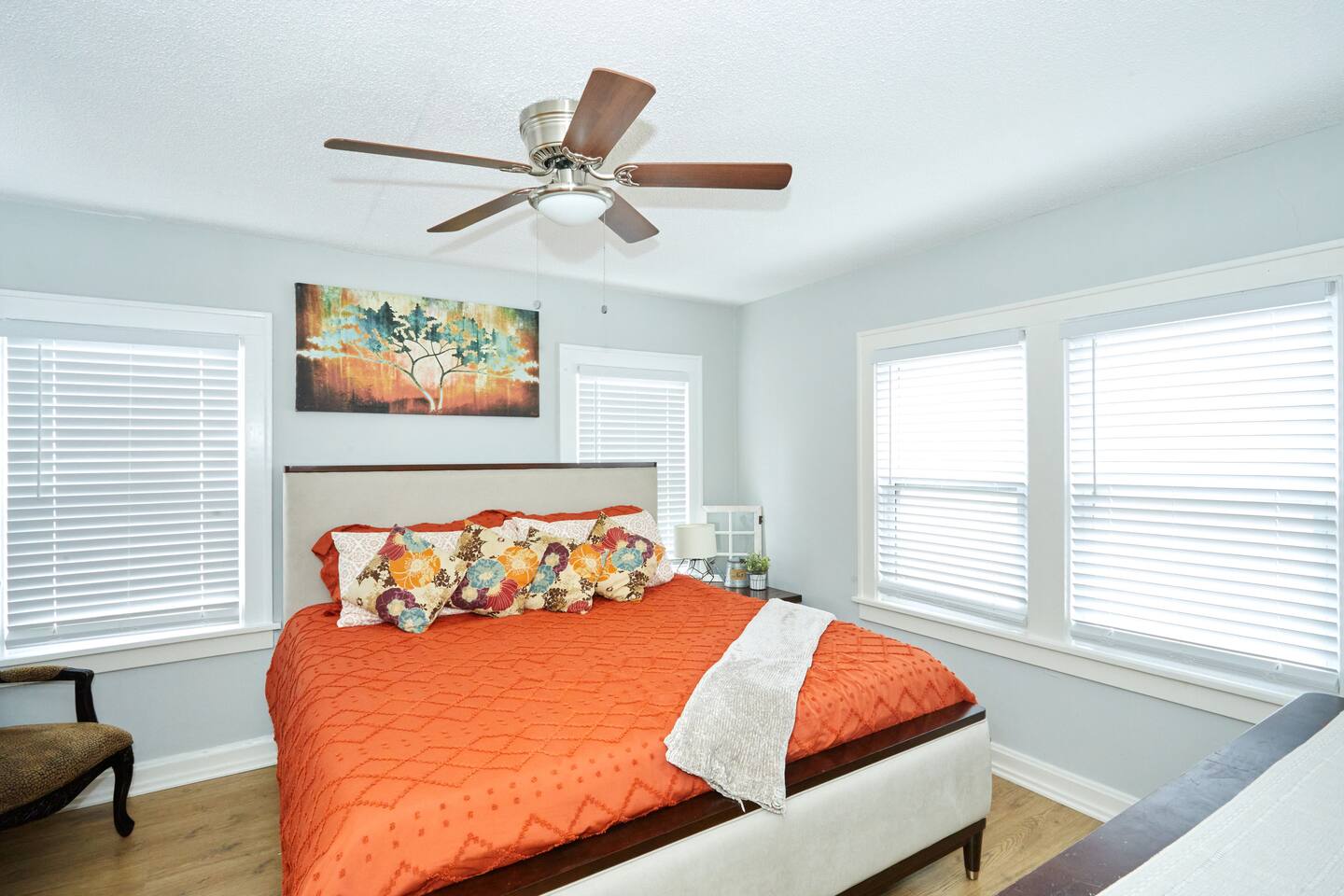 Refreshed 2BR in Historic KC | Free Garage & More