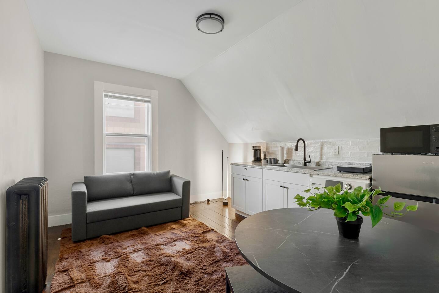 Cozy 2 Beds Home. Walk to Harvard